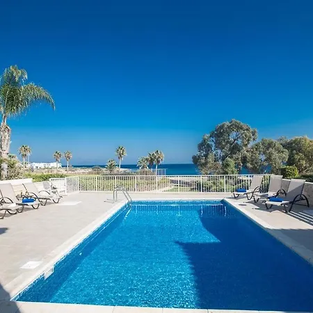 Mesogi Seafront, Stunning 4bdr Fontline Villa *